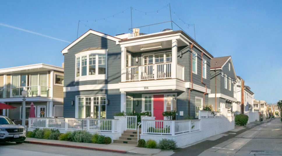 A Kitschy Balboa Island Cottage Got a Colorful, Quirky Makeover