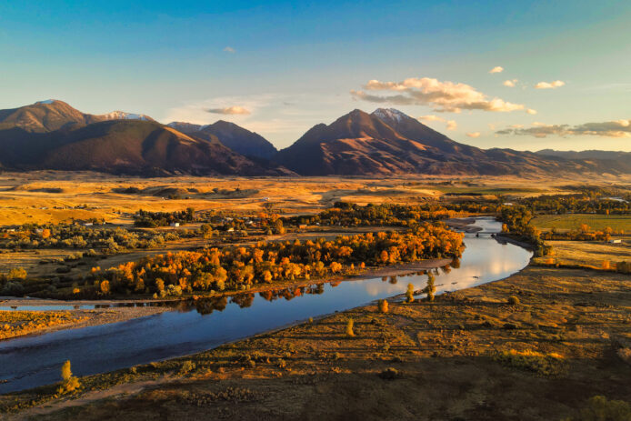 Montana's Yellowstone Country Paradise Valley