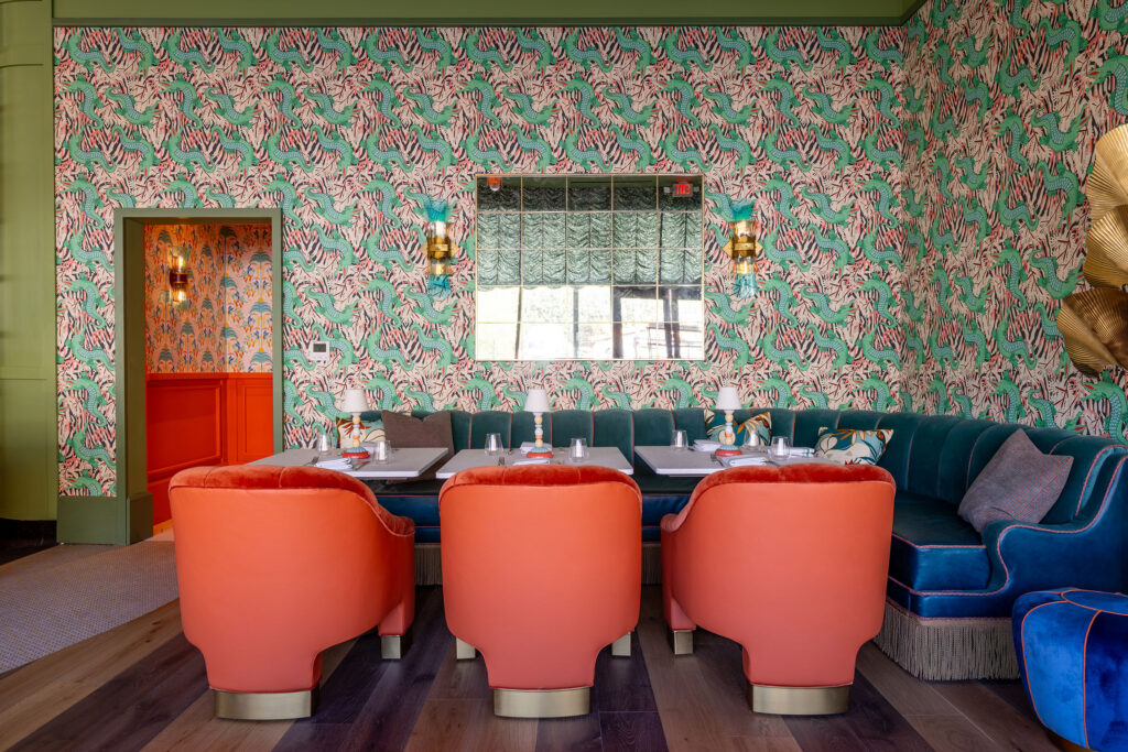 Seating at Bar Issi