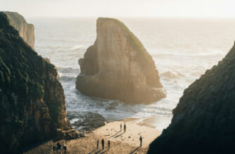 Shark Fin Cove