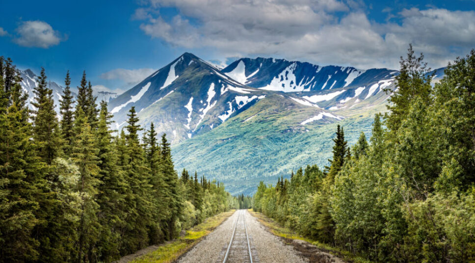 These Are the Ultimate Budget-Friendly Travel Hacks You Need in This Economy